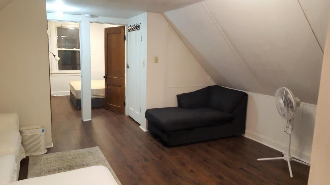The Avondale Attic Apartamento